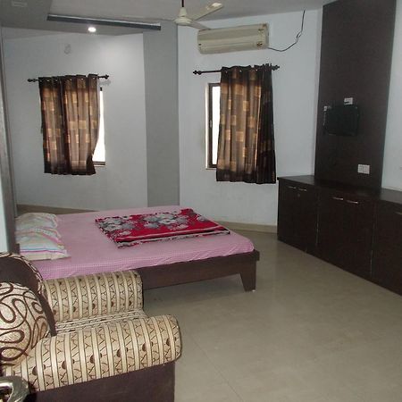 Hotel Rudraksh Virani Экстерьер фото