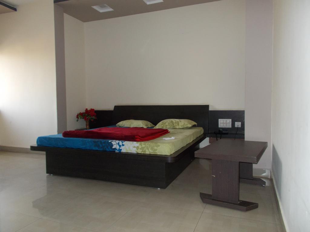 Hotel Rudraksh Virani Экстерьер фото